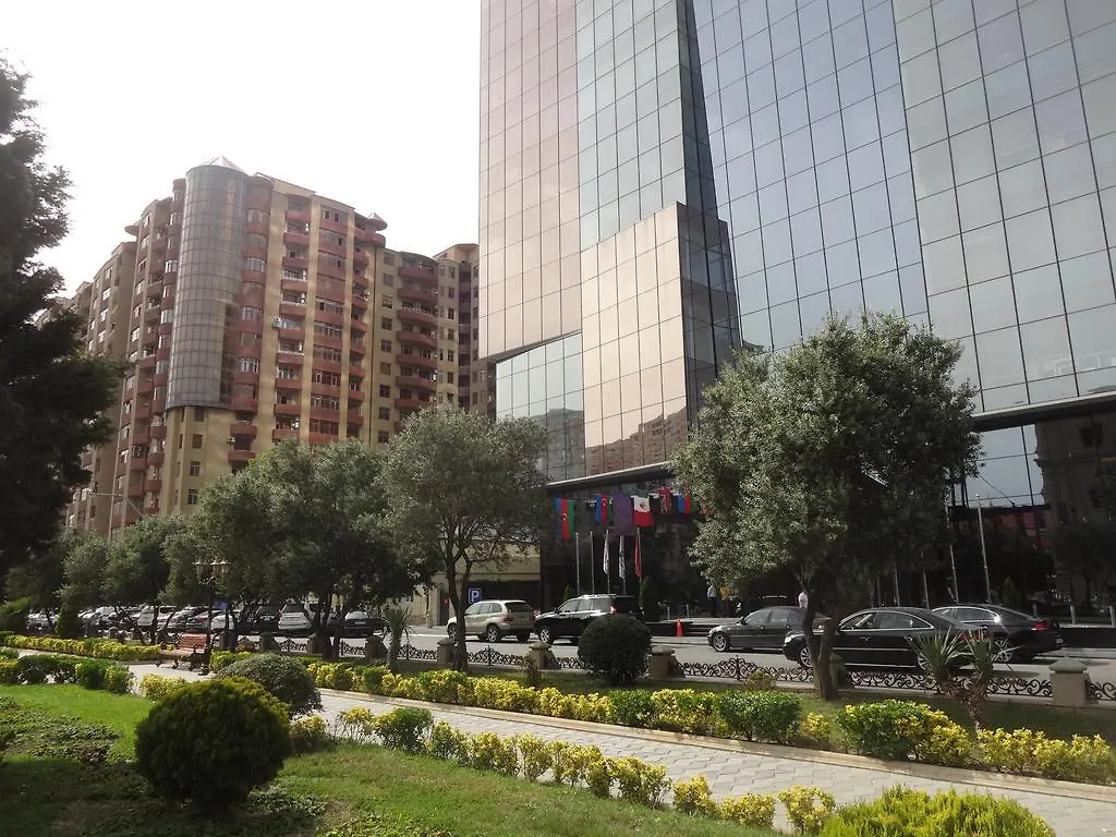 Apartment Near Khatai Μπακού